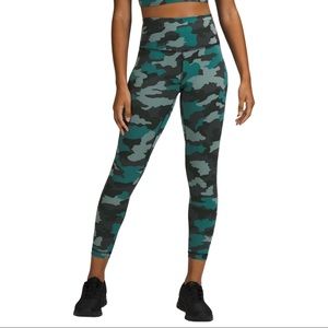 Wunder Train High-Rise Tight 25"